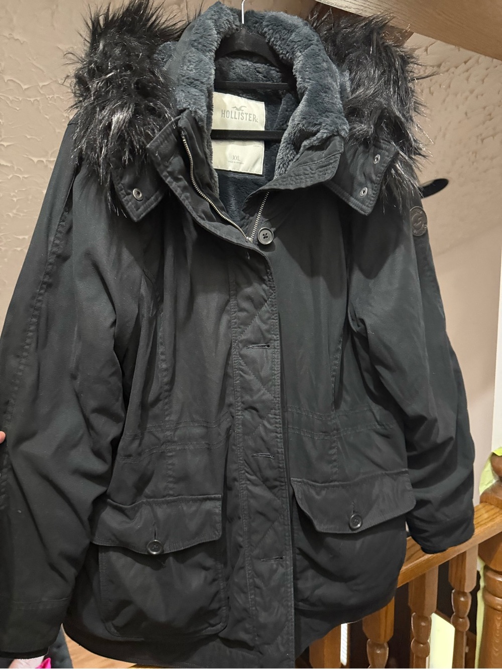 Hollister Black Faux-Fur Trim Puffer Parka